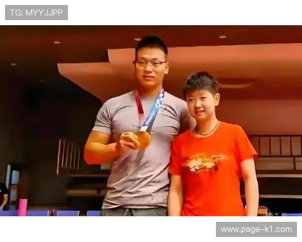 孙颖莎比赛间隙吃泡面？这日常反差也太真实了吧！