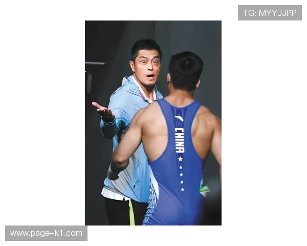 汪顺训练完刷个剧，教练都懵了这节奏太反差了！