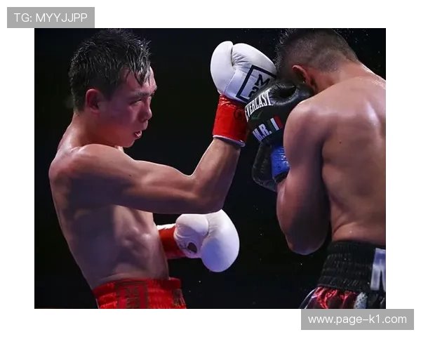 徐灿训练完直接去菜市场砍价，拳台下活得比谁都接地气