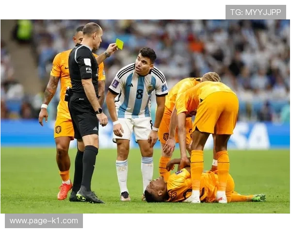 脱衣庆祝为何必遭黄牌处罚？足球规则详解处罚逻辑