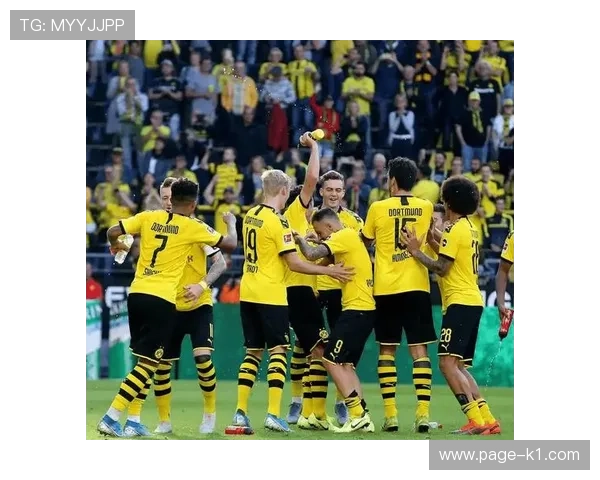 多特蒙德中场控制力不足，高强度对抗下表现受限