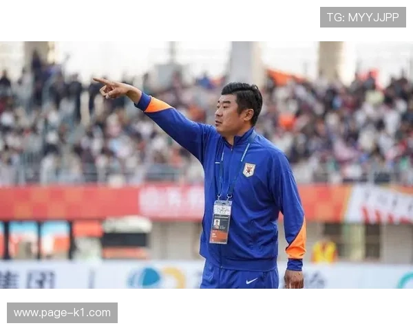 山东泰山中场结构偏单一，当前阶段控制比赛节奏能力受限，稳定性面临考验